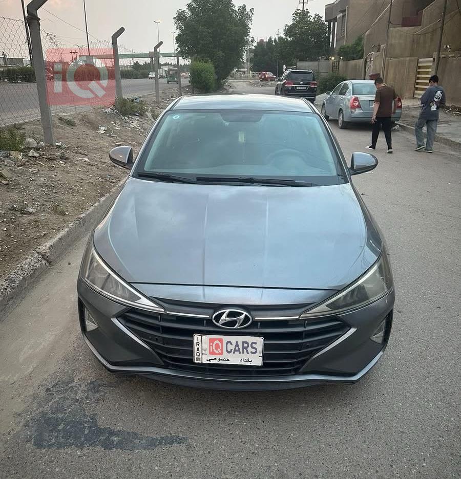 هیوندای ئەلەنترا